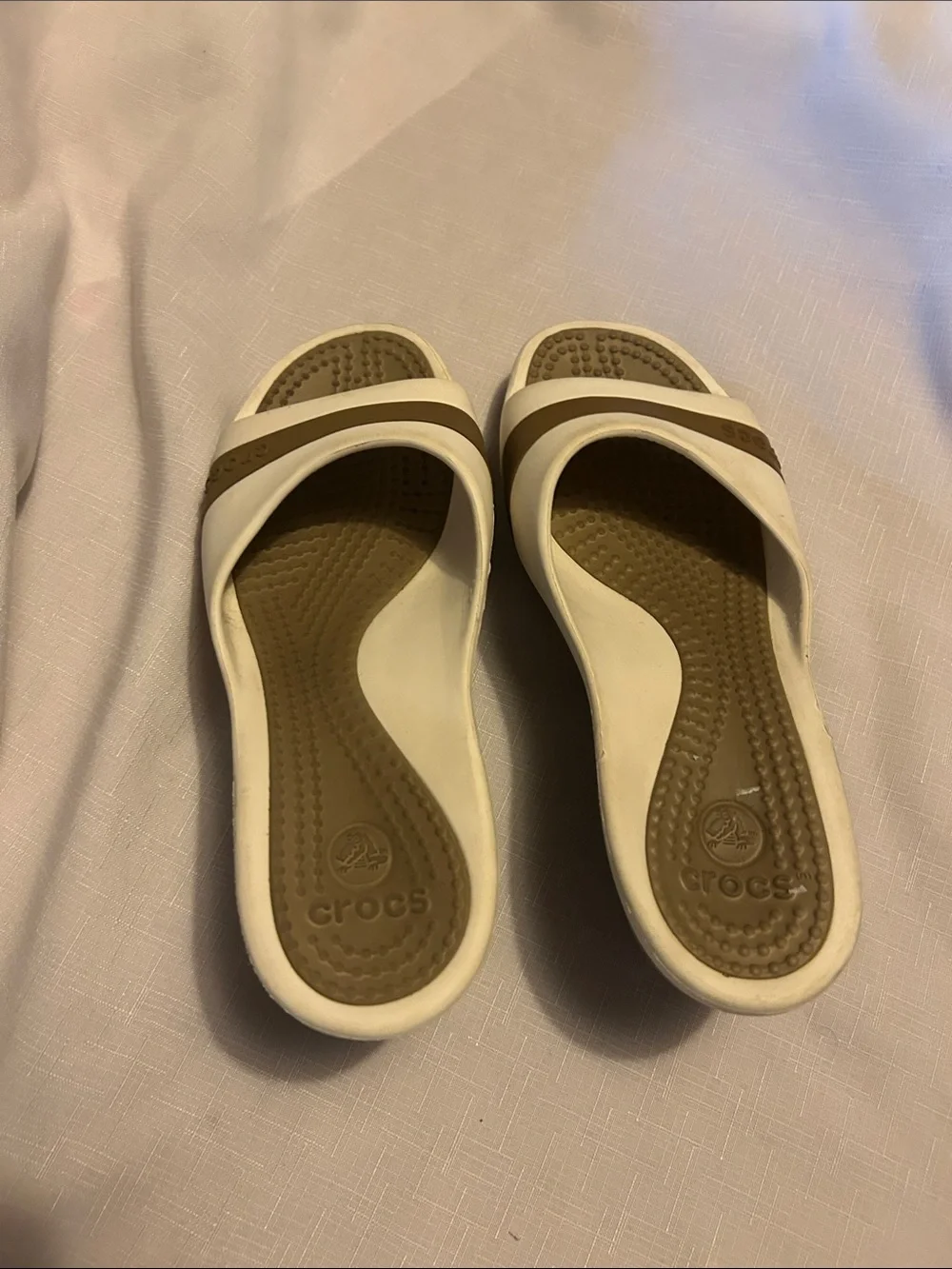 CROCS Women's White Slide Sandals with Brown Stripe - Picture 3 of 7